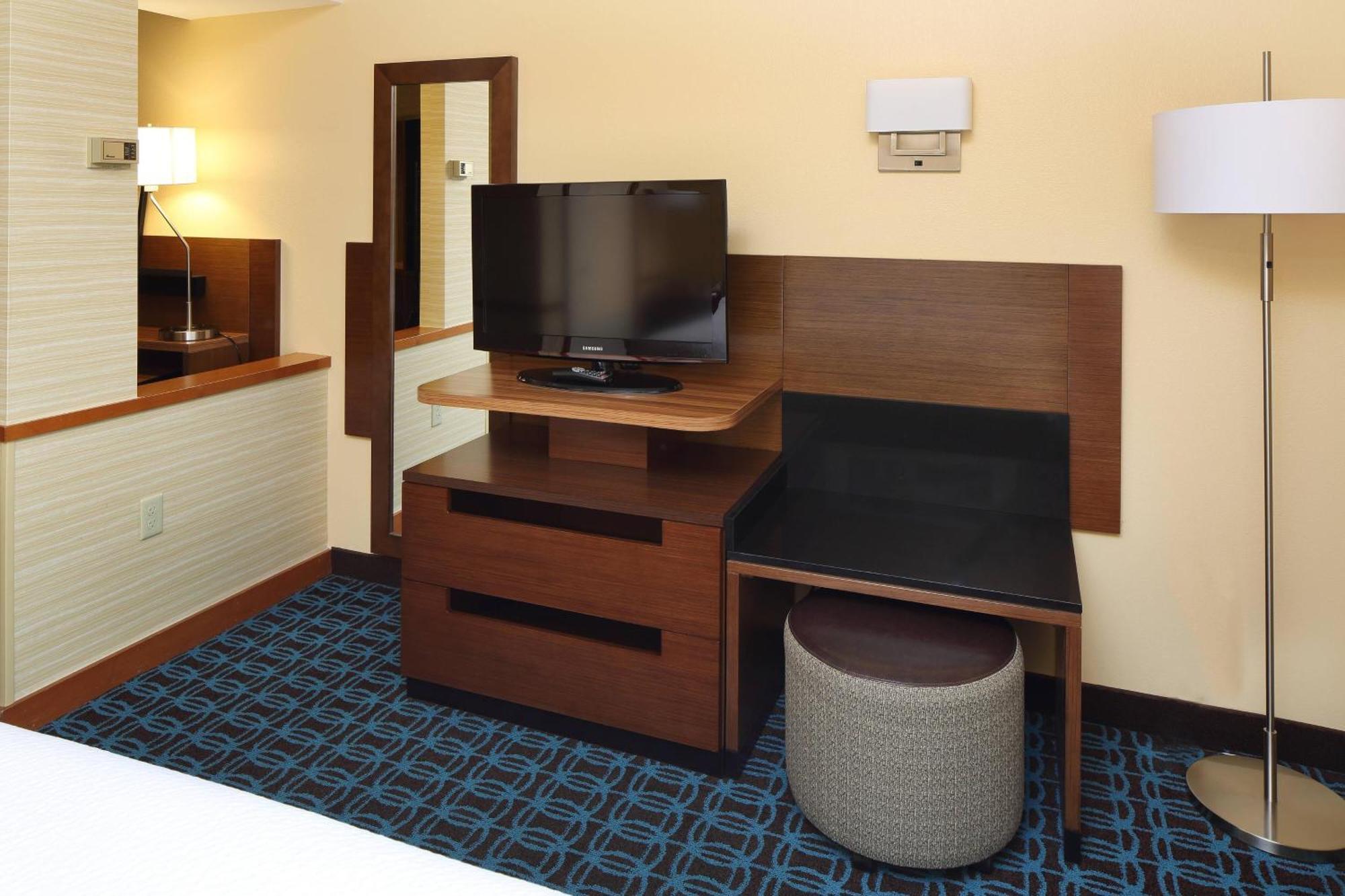 Fairfield Inn & Suites By Marriott Newark Liberty International Airport Exterior foto